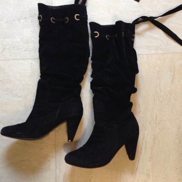 Black tie-top boots - Picture 1 of 10